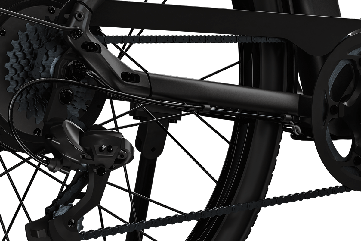 Detailansicht der Antriebskomponenten des Keskin E-Bike cBike 1, einschließlich Kette und Schaltwerk.