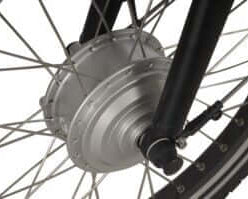 Nahaufnahme der Nabenschaltung am Hinterrad des Saxonette Compact Comfort Plus 2.0 Falt-E-Bikes