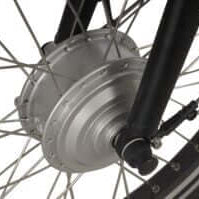 Nahaufnahme der Nabenschaltung am Hinterrad des Saxonette Compact Comfort Plus 2.0 Falt-E-Bikes