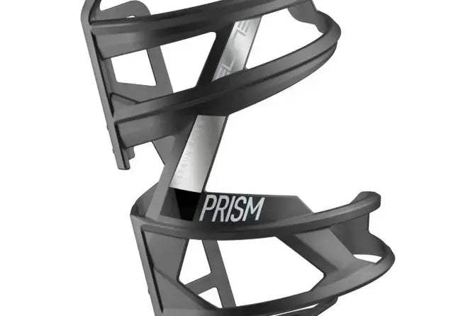 Elite Prism Flaschenhalter, Seitenansicht in Schwarz, mit ergonomischem Design für sicheren Halt der Trinkflasche während der Fahrt