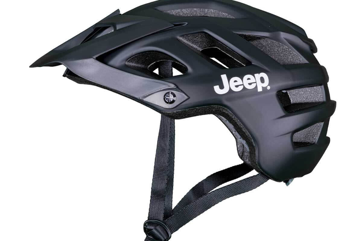 Jeep E-Bikes Helm Pro in Schwarz, Seitenansicht mit Belüftungsschlitzen