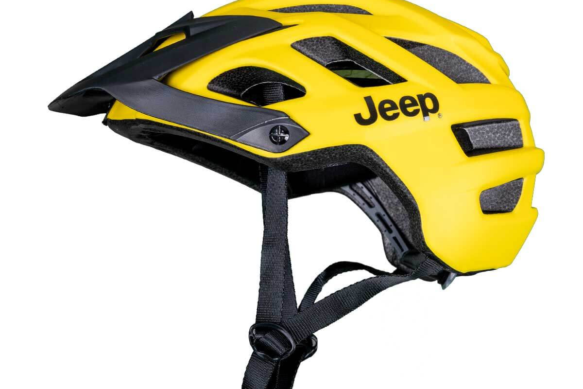 Jeep E-Bikes Helm Pro in Gelb, Seitenansicht mit Belüftung für optimalen Komfort