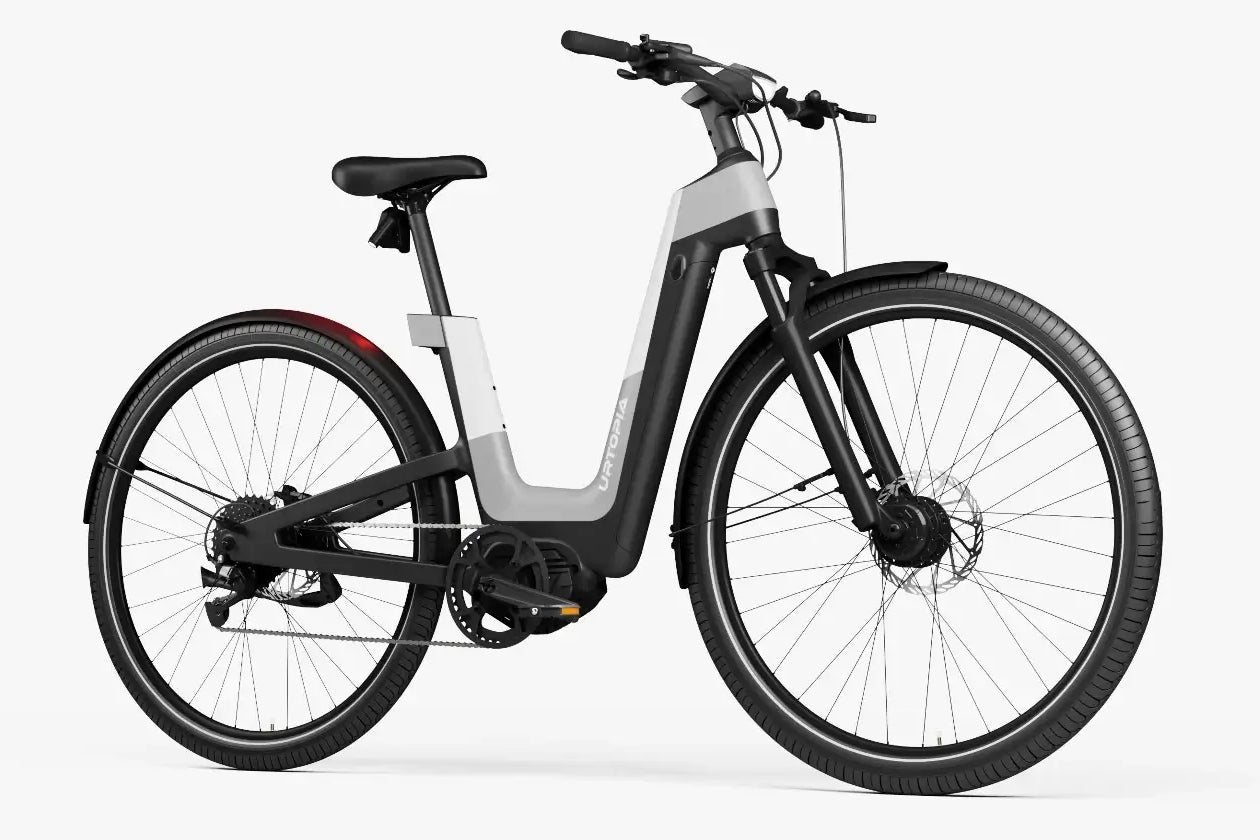 Urtopia Fusion E-SUV, Vorderansicht in Weiß, zeigt die geländetauglichen Eigenschaften und das moderne Design