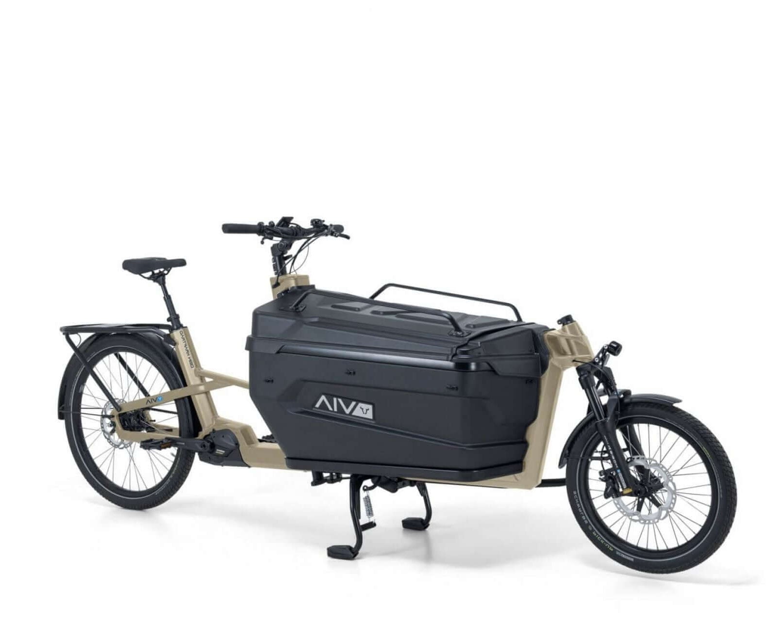VIA Cargo E-Lastenrad in modernem Design, ideal für Transport und Freizeitaktivitäten.