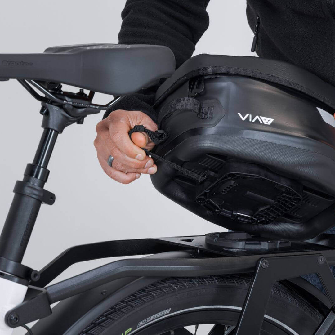 Montage der VIA Hecktasche Yukon WP – einfache Handhabung und sicherer Halt