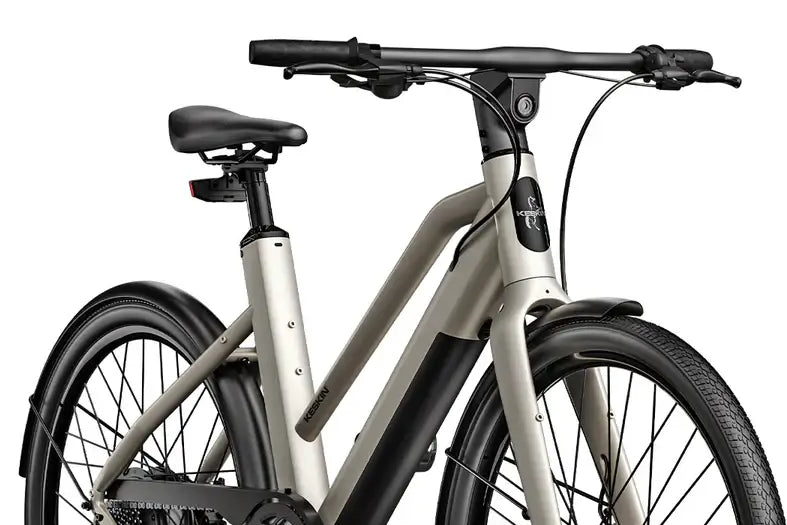 Nahaufnahme des Keskin E-Bike cBike 1V mit modernem Design und hochwertigen Komponenten. Ideal für urbanes Fahren.