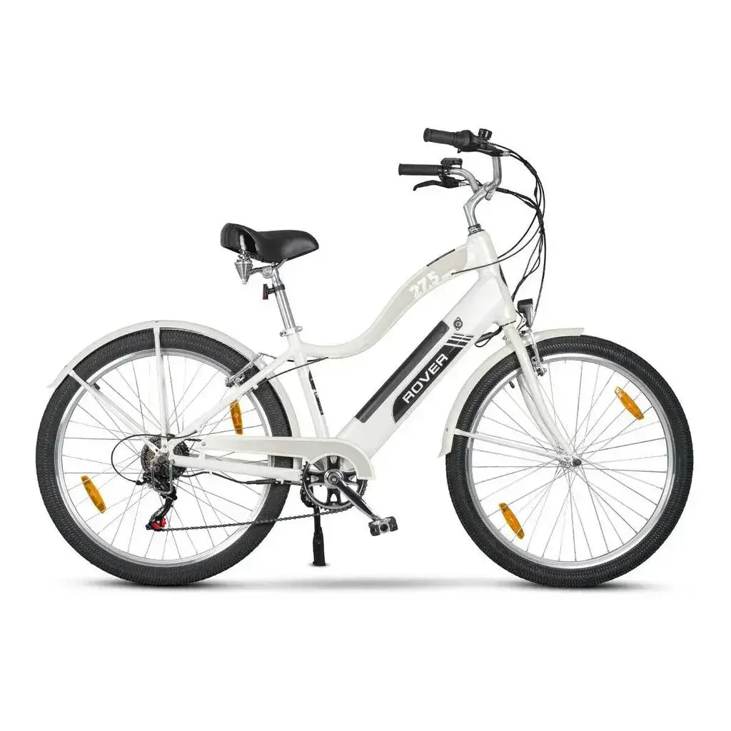 ROVER Cruise E-Bike CLR 707, Seitenansicht mit silbernem Rahmen und komfortabler Sitzposition.