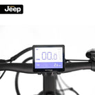 Digitales Display des Jeep Mountain E-Bike MHM 7000 am Lenker zur Steuerung der E-Bike-Funktionen.