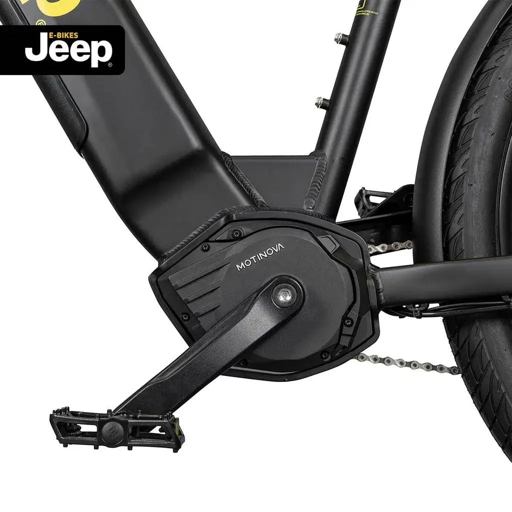 Nahaufnahme des Trittbretts des Jeep SUV E-Bike ULM 7000 für kraftvolle Fahrunterstützung