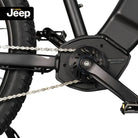 Nahaufnahme des Kettenblatts und der Kurbelgarnitur des Jeep Mountain E-Bike MHM 7010