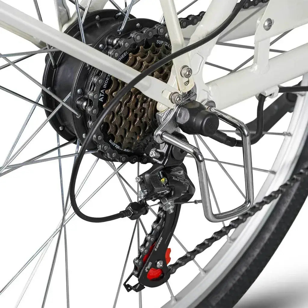 Detailaufnahme des Lenkerbereichs des ROVER Cruise E-Bike CLR 707 mit digitalem Display.