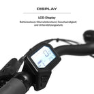 Detailaufnahme des Lenkers und Displays des Berlin Bikes SUV E-Bikes für einfache Steuerung und Überblick