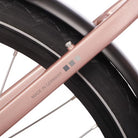 Rahmenkreuzung mit Lackdetail am Saxonette Comfort Sport EASY E-Bike